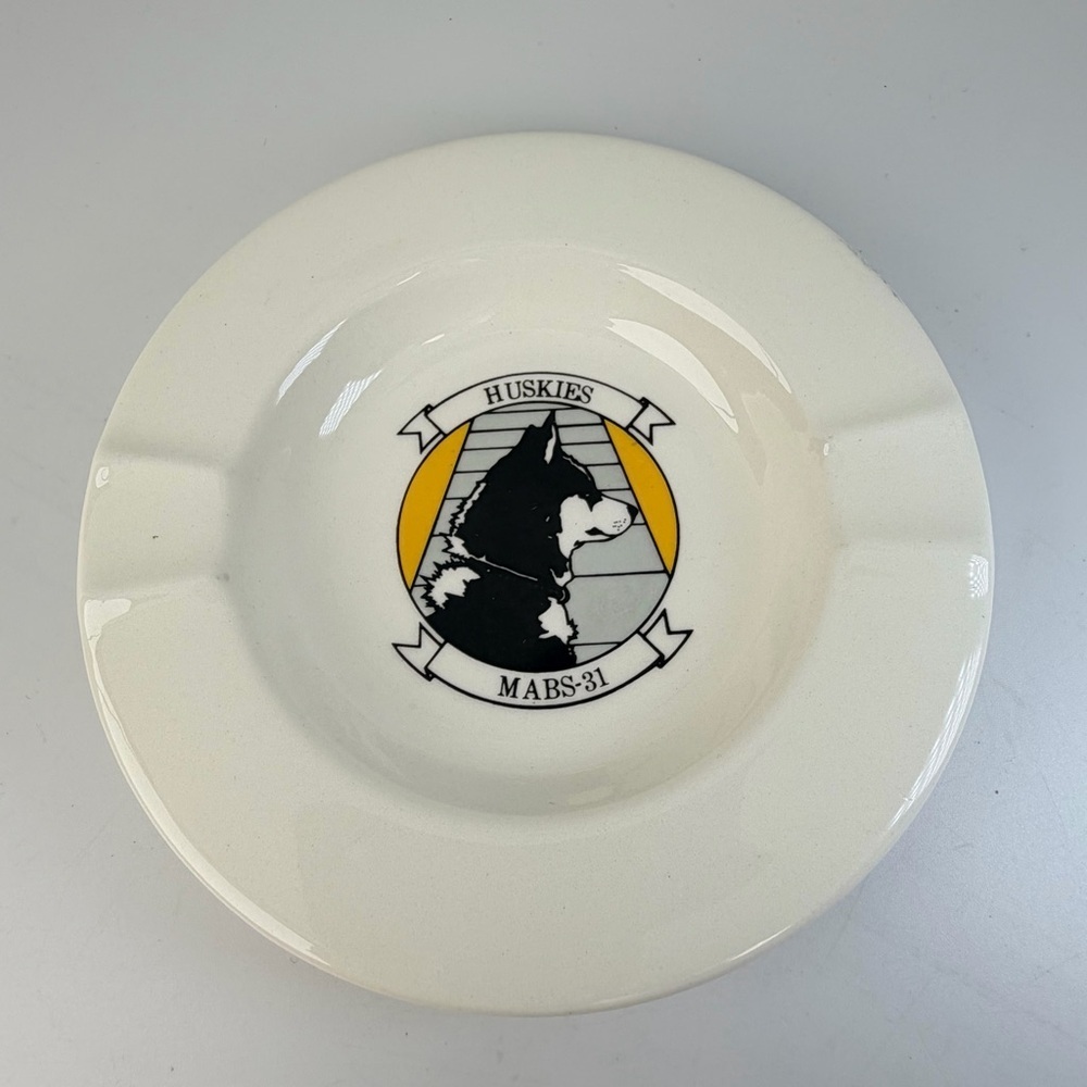 Vintage USMC MABS-31 HUSKIES Ash Tray, Rare